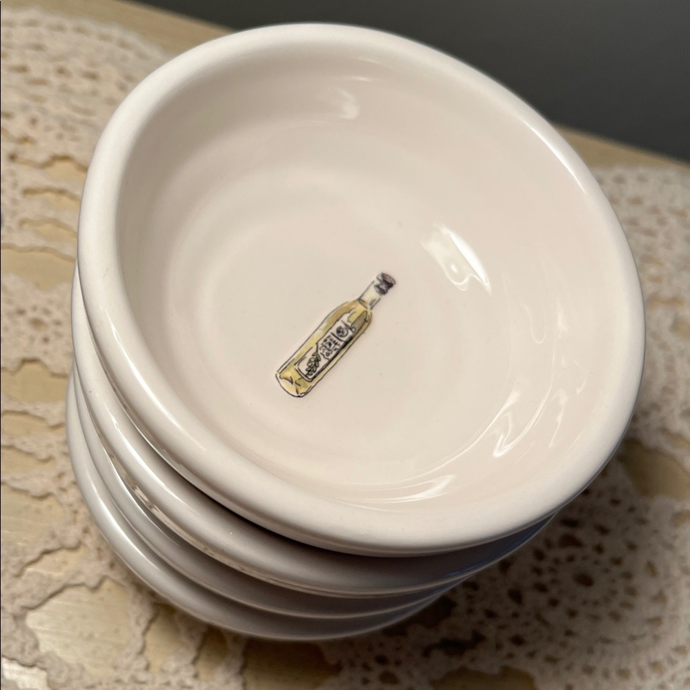 Williams Sonoma Oil and Vinegar set of Four Small Bowls - Picture 4 of 7